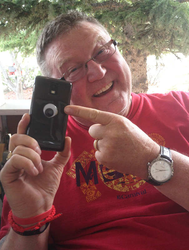 Uncle Says He Has A iPhone