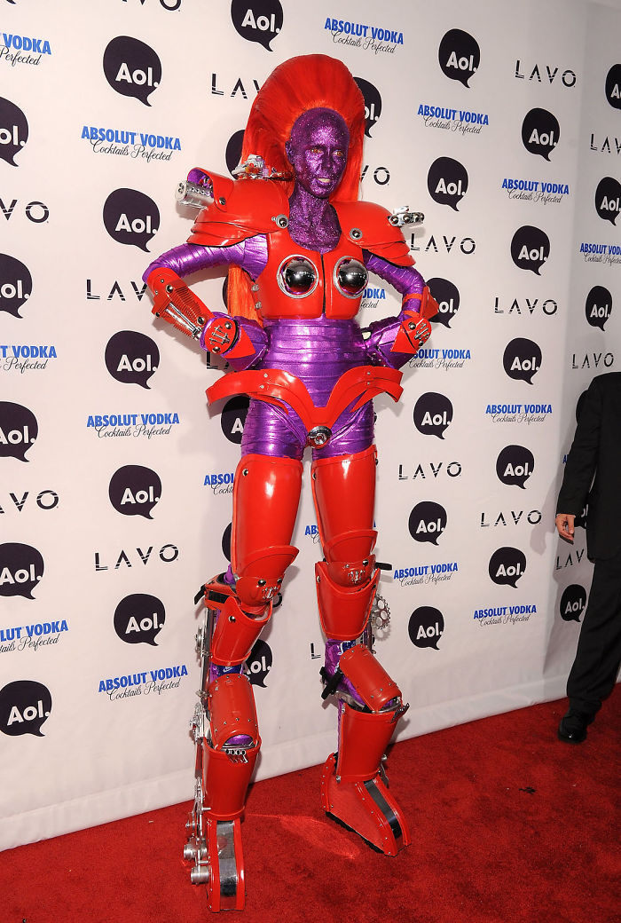 18 Times Heidi Klum Took Halloween Costumes To Another Level 18 Times Heidi Klum Took Halloween Costumes To Another Level