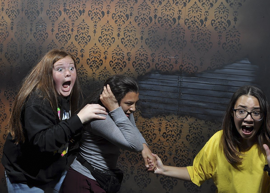 Haunted-House-Reactions-Nightmare-Fear-Factory-Canada