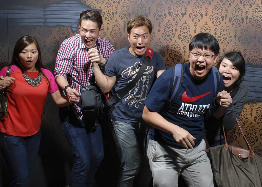 Haunted-House-Reactions-Nightmare-Fear-Factory-Canada