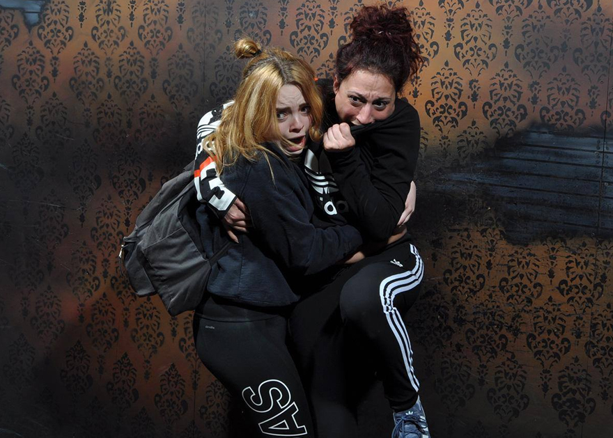 Haunted-House-Reactions-Nightmare-Fear-Factory-Canada