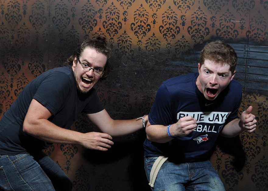 Haunted-House-Reactions-Nightmare-Fear-Factory-Canada