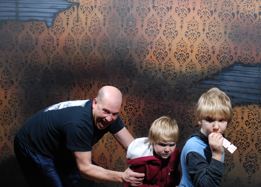 Haunted-House-Reactions-Nightmare-Fear-Factory-Canada