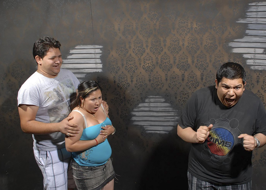 Haunted-House-Reactions-Nightmare-Fear-Factory-Canada