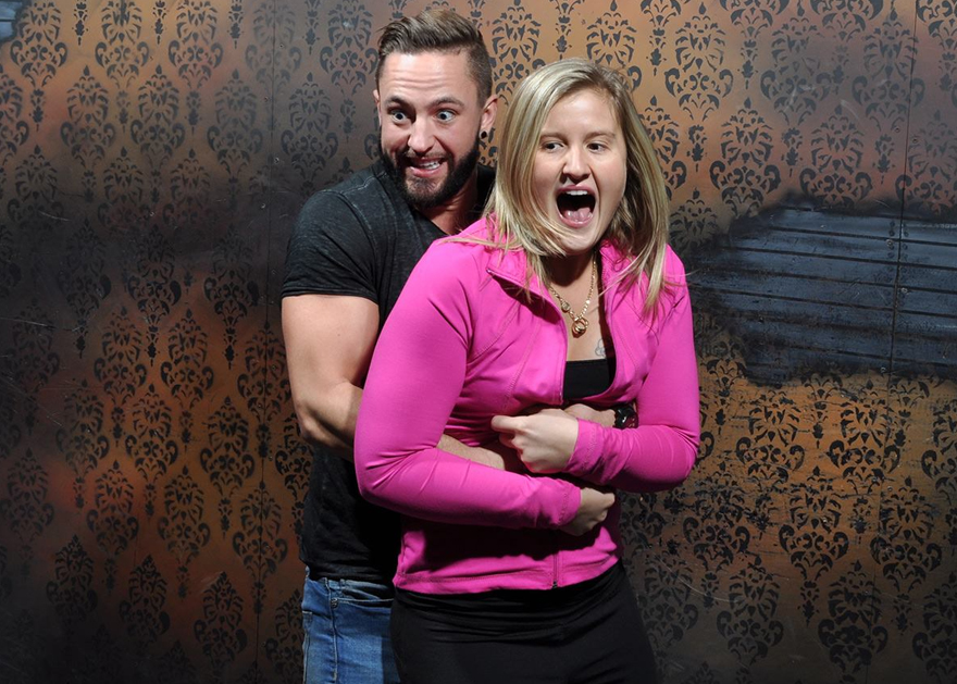 Haunted-House-Reactions-Nightmare-Fear-Factory-Canada