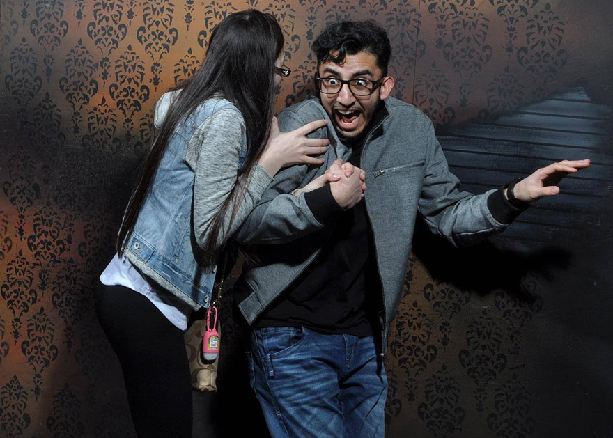 Haunted-House-Reactions-Nightmare-Fear-Factory-Canada