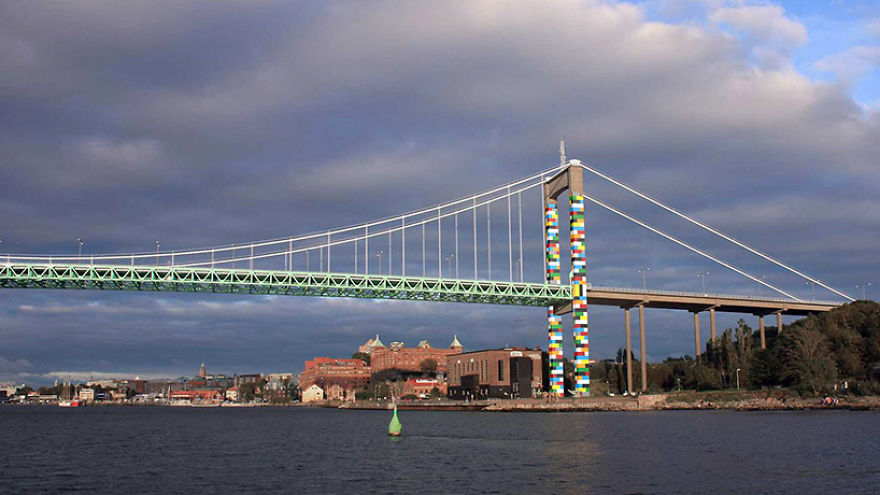 Unemployed In Sweden Gain Job Opportunity By Building A "Lego Bridge"