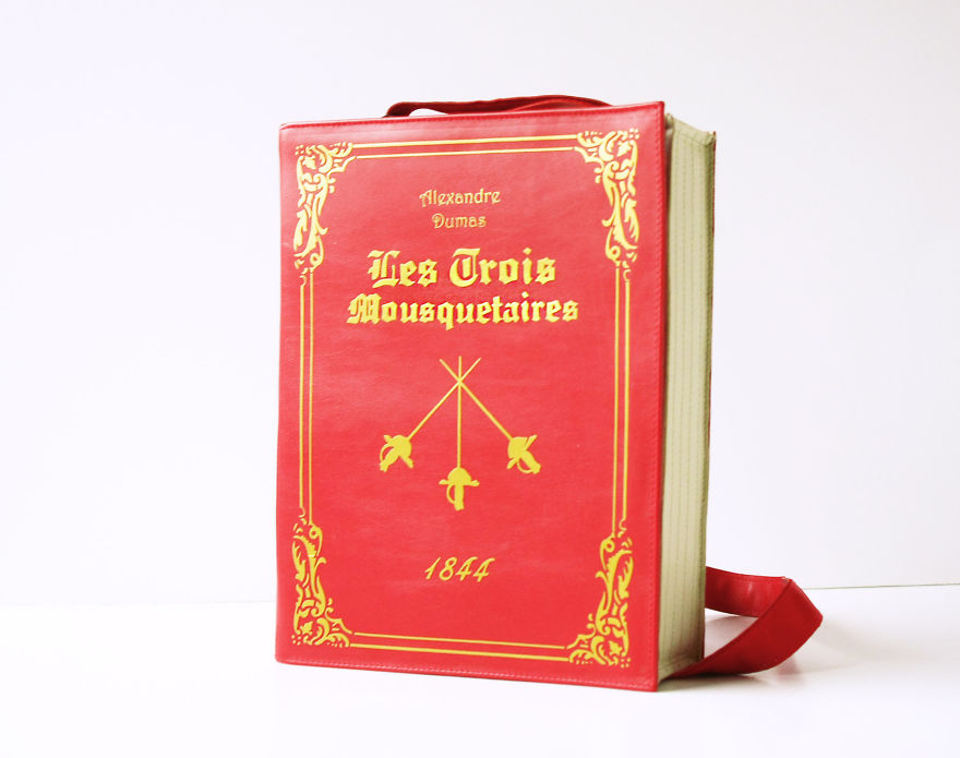 Les Trois Mousquetaires Book Purse