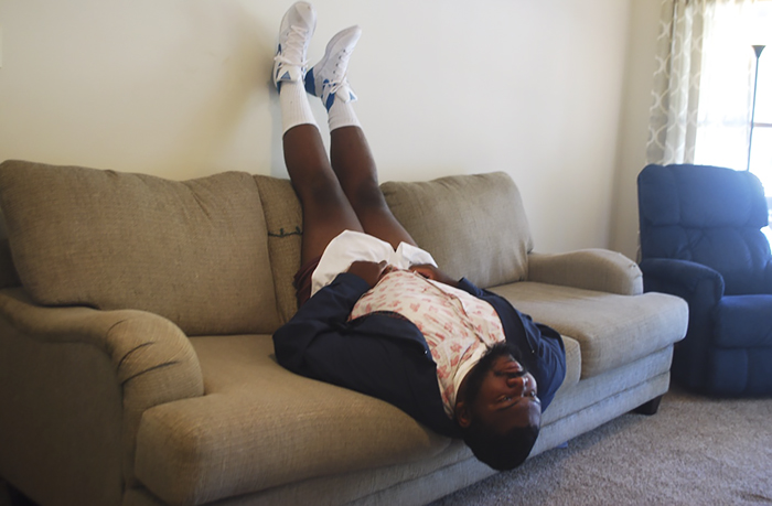 This Guy Cosplaying As Eleven From 'Stranger Things' Is The Funniest Thing You'll See Today This Guy Cosplaying As Eleven From 'Stranger Things' Is The Funniest Thing You'll See Today