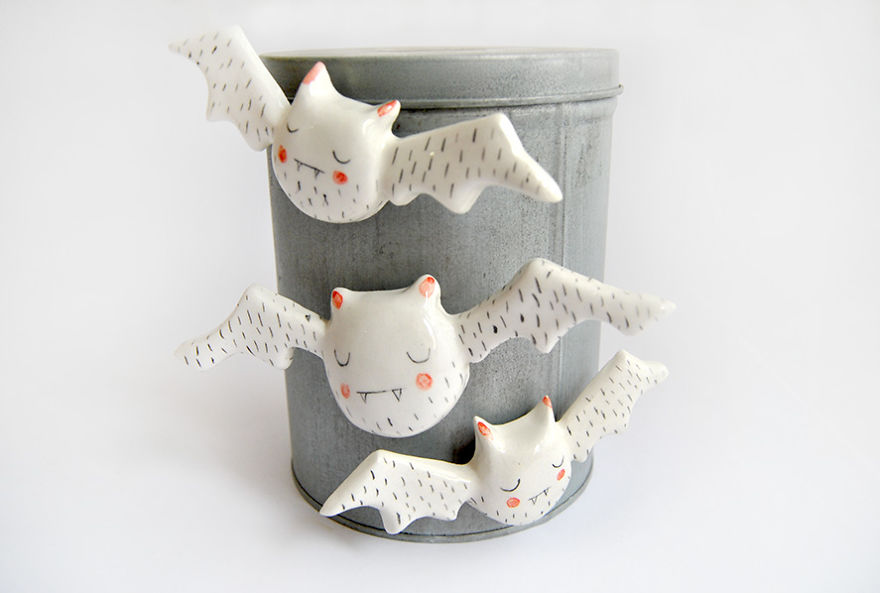 White Vampire Magnets