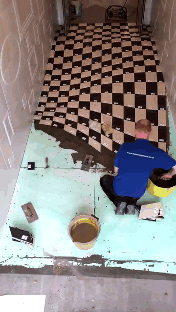 Genius Optical Illusion On This Floor Stops People From Running In The Hallway Genius Optical Illusion On This Floor Stops People From Running In The Hallway