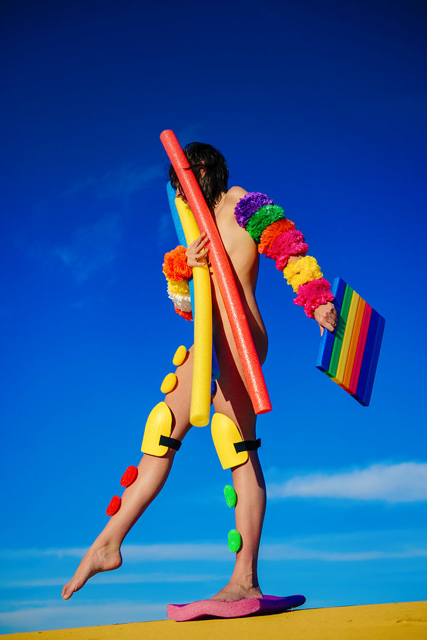 I Made A Surreal Selfportrait Photo Series While Roadtripping To The Usa