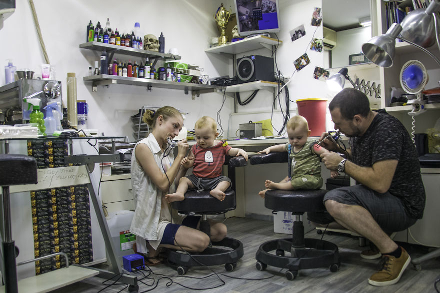 Having 2 Identical Twins Is Hard! So We Found A Way To Identify Them!