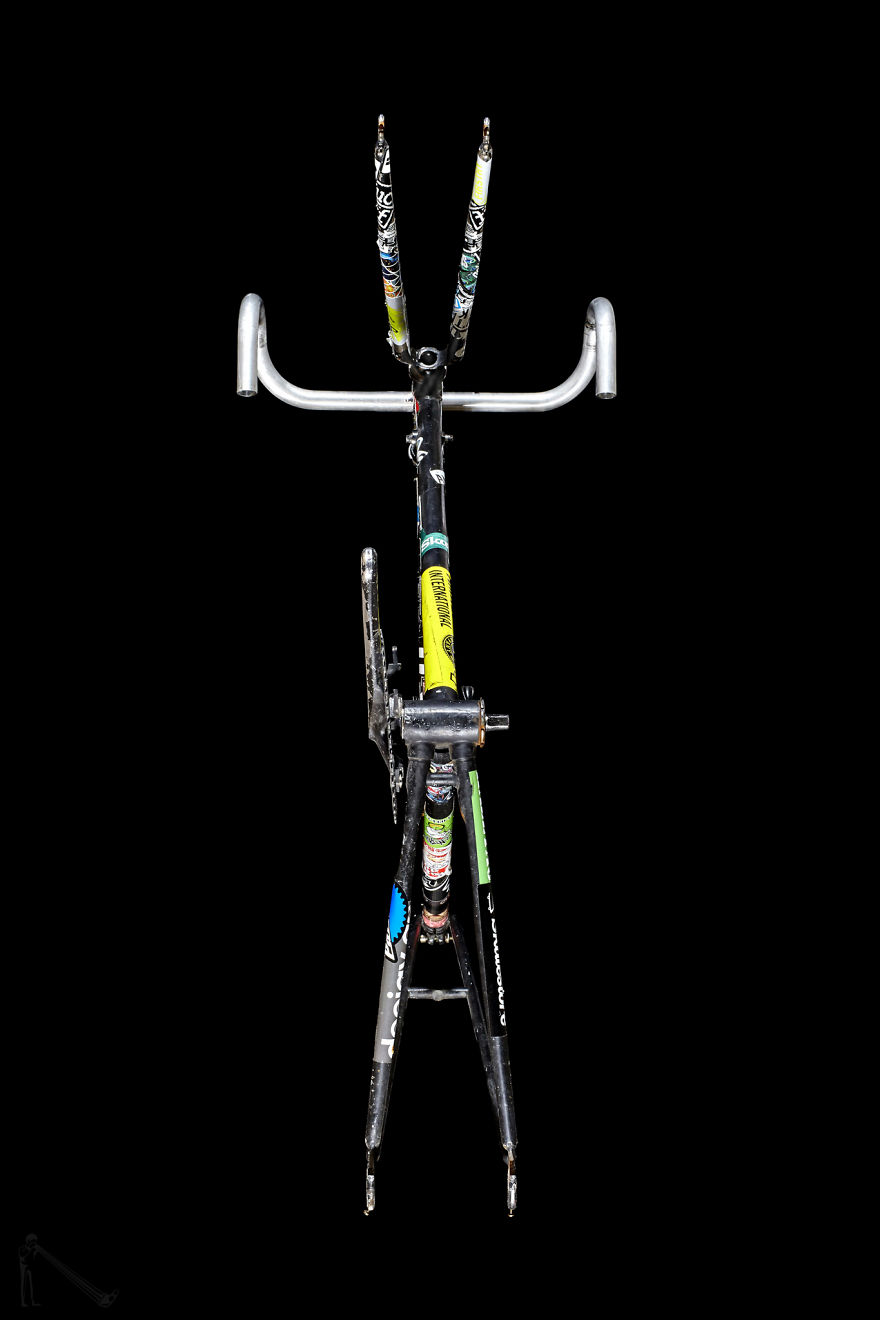 Under-Bikes: I Photograph Bicycles From Underneath