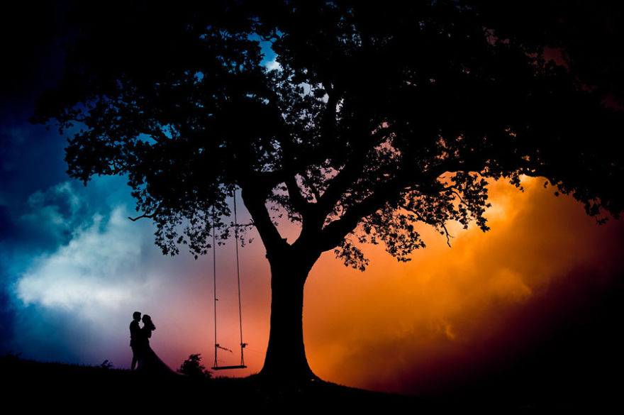 Award Winning Photographs Show The Excitement Of The Bride And Groom On A Great Wedding Day