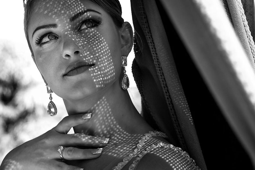 Award Winning Photographs Show The Excitement Of The Bride And Groom On A Great Wedding Day Award Winning Photographs Show The Excitement Of The Bride And Groom On A Great Wedding Day