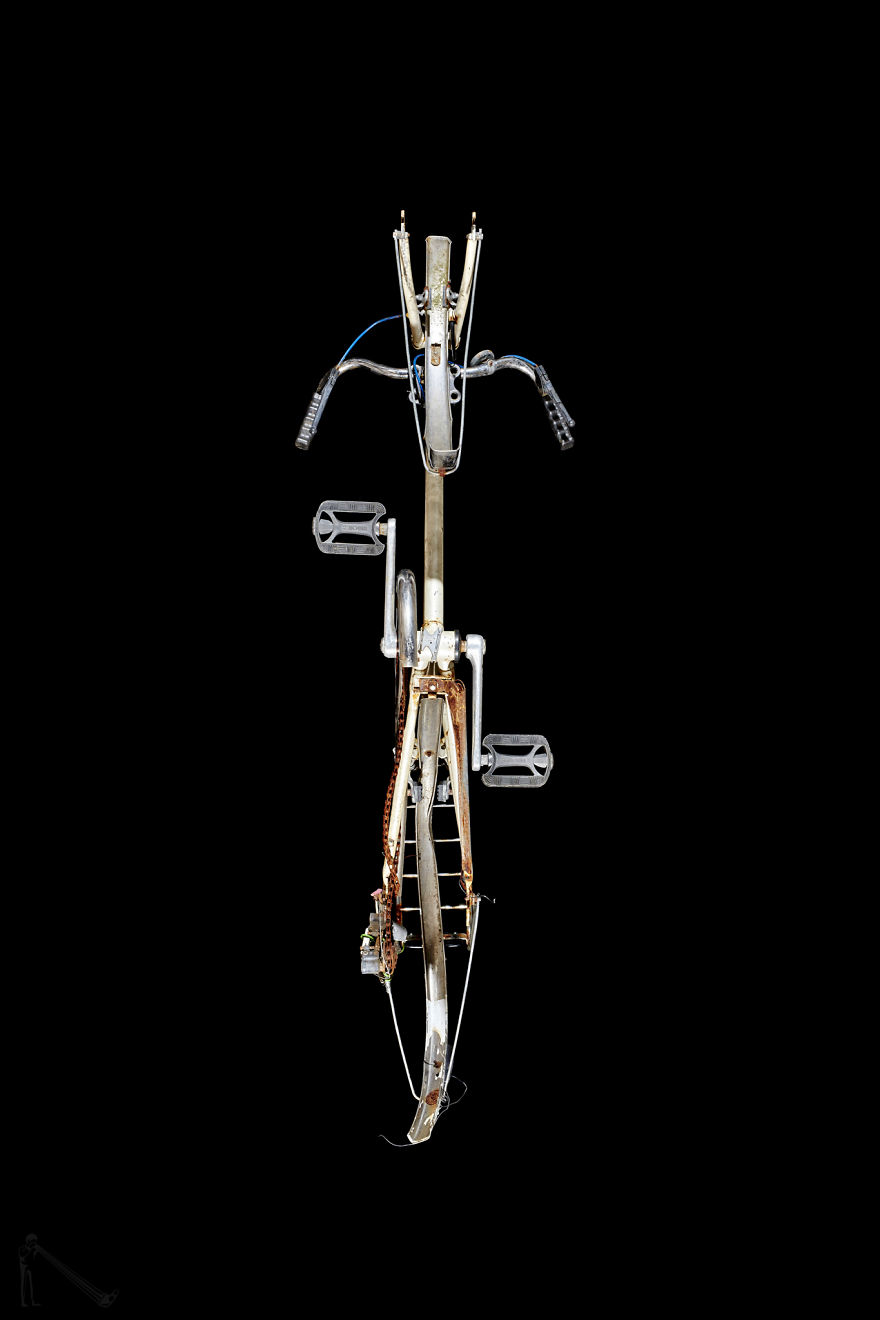 Under-Bikes: I Photograph Bicycles From Underneath