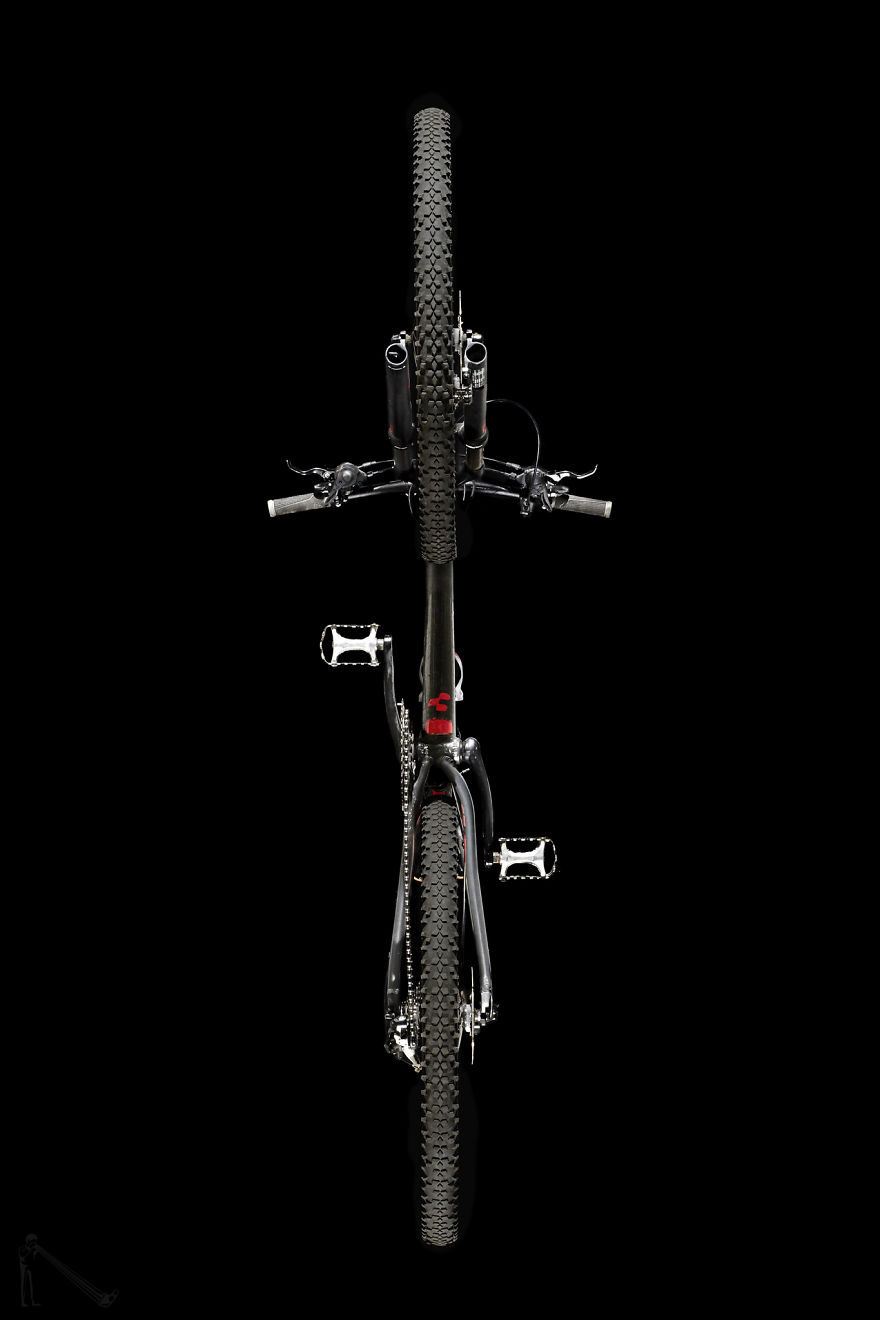 Under-Bikes: I Photograph Bicycles From Underneath