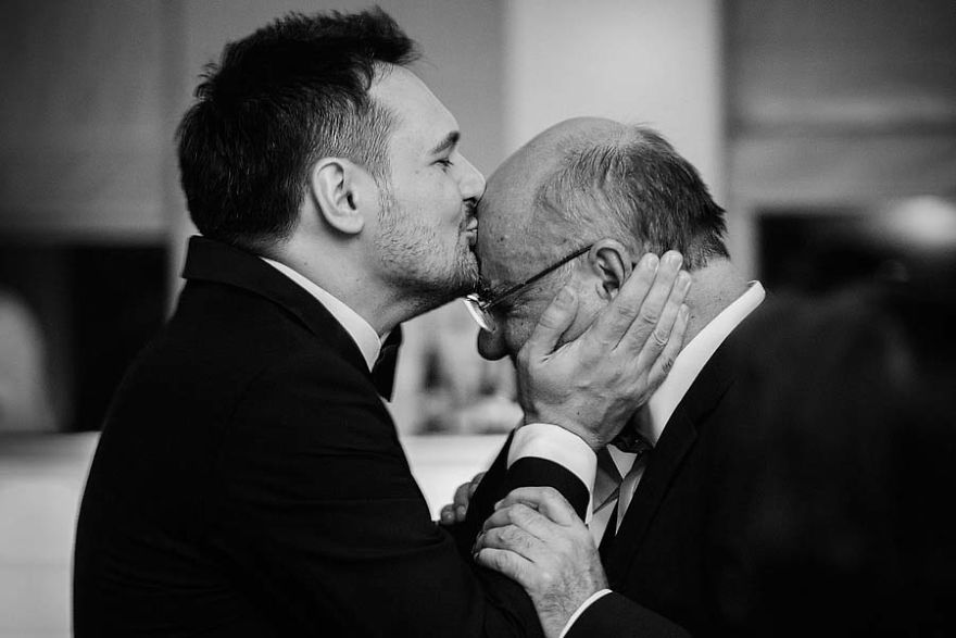 Award Winning Photographs Show The Excitement Of The Bride And Groom On A Great Wedding Day Award Winning Photographs Show The Excitement Of The Bride And Groom On A Great Wedding Day