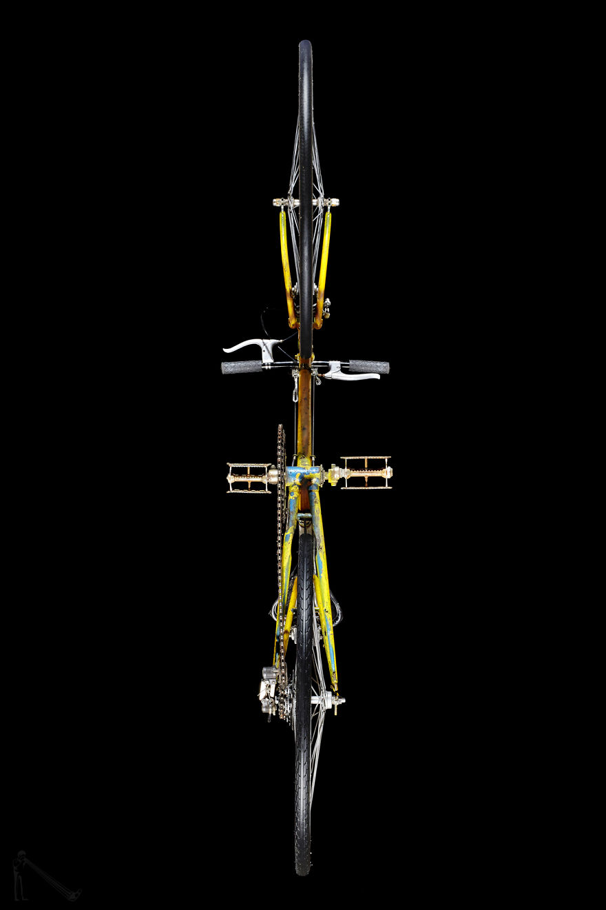 Under-Bikes: I Photograph Bicycles From Underneath