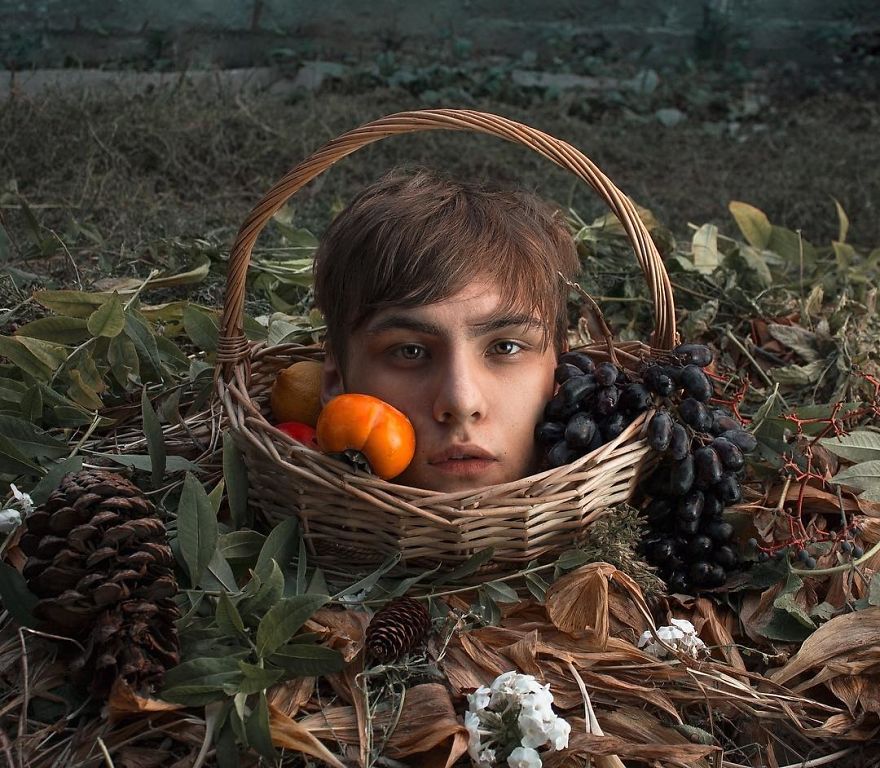 18-Year-Old Russian Artist Impresses With Surrealist Arts