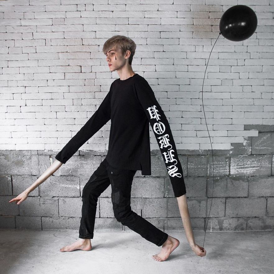 18-Year-Old Russian Artist Impresses With Surrealist Arts