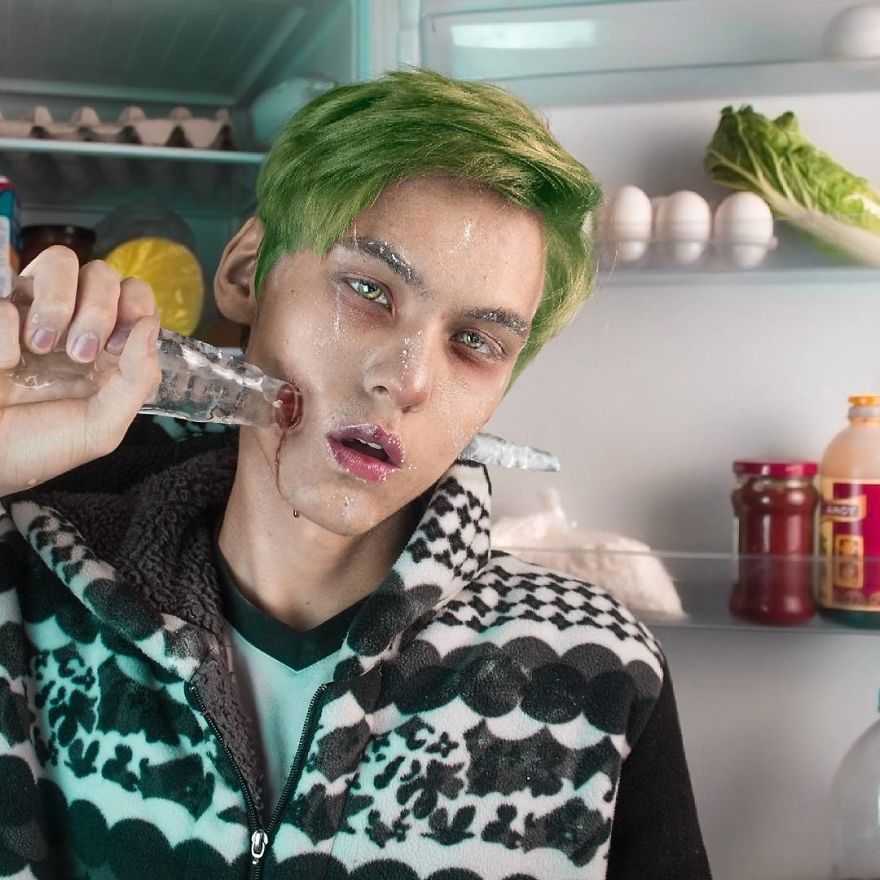 18-Year-Old Russian Artist Impresses With Surrealist Arts