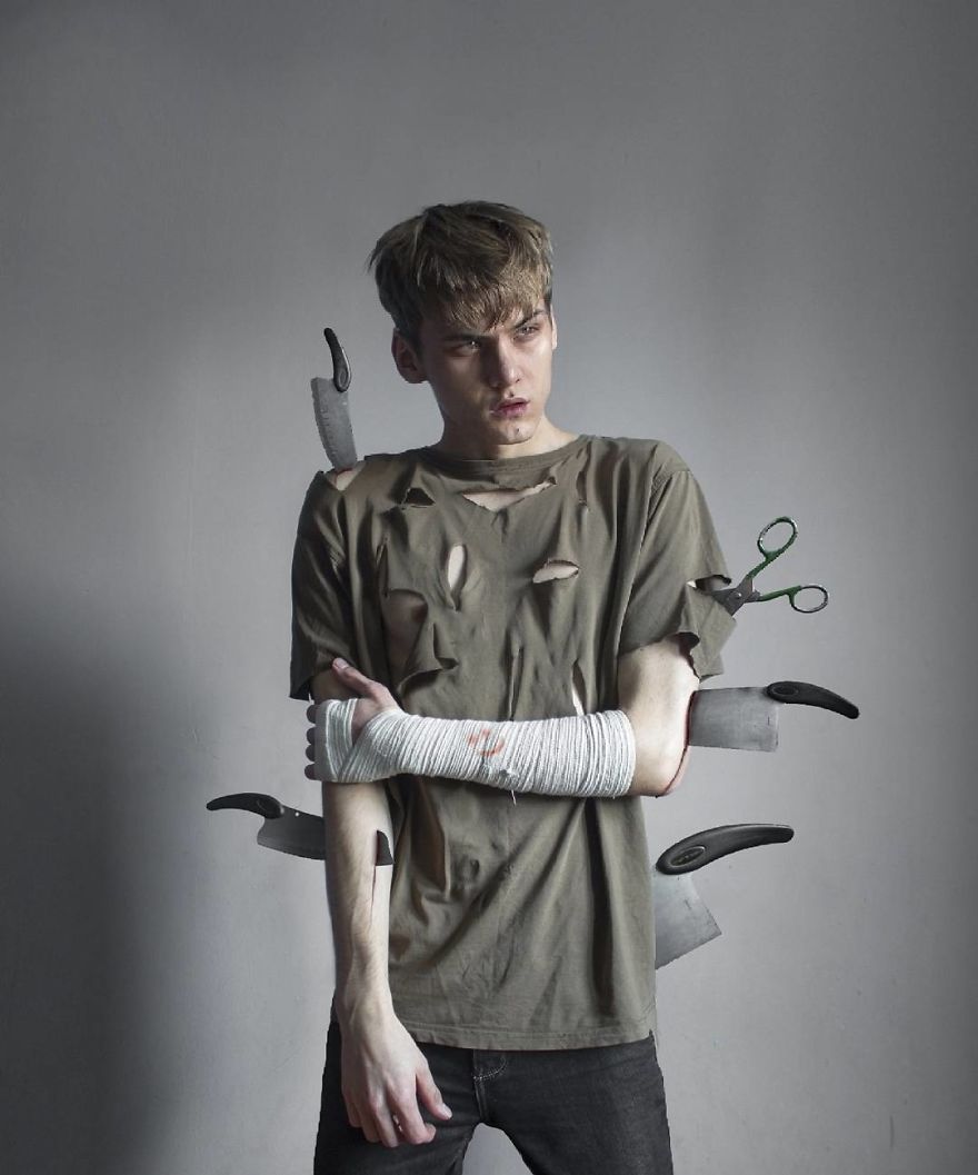 18-Year-Old Russian Artist Impresses With Surrealist Arts