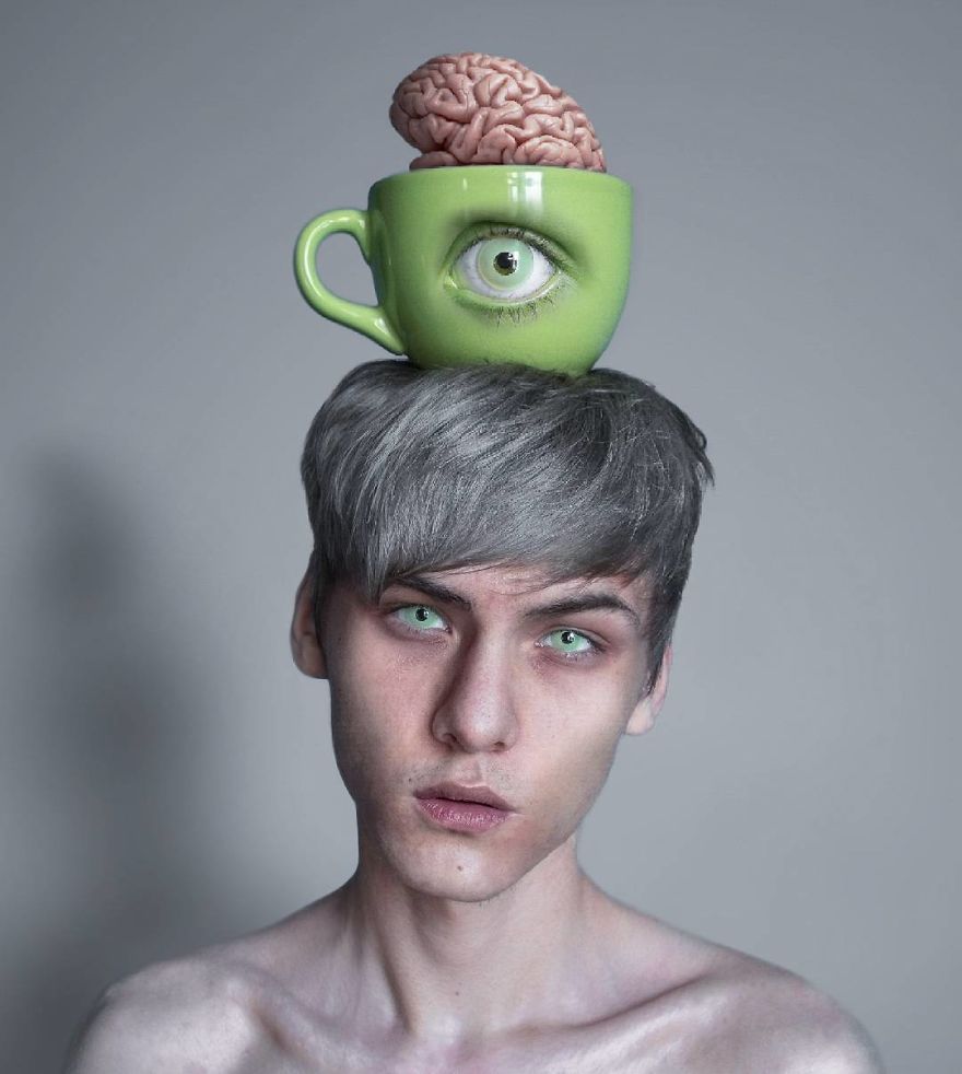 18-Year-Old Russian Artist Impresses With Surrealist Arts