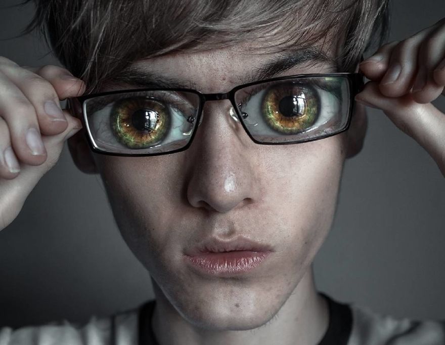 18-Year-Old Russian Artist Impresses With Surrealist Arts