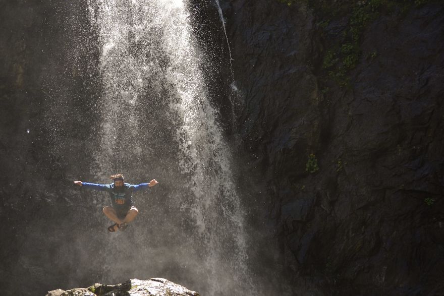 Kazbeki, Gveleti Waterfall