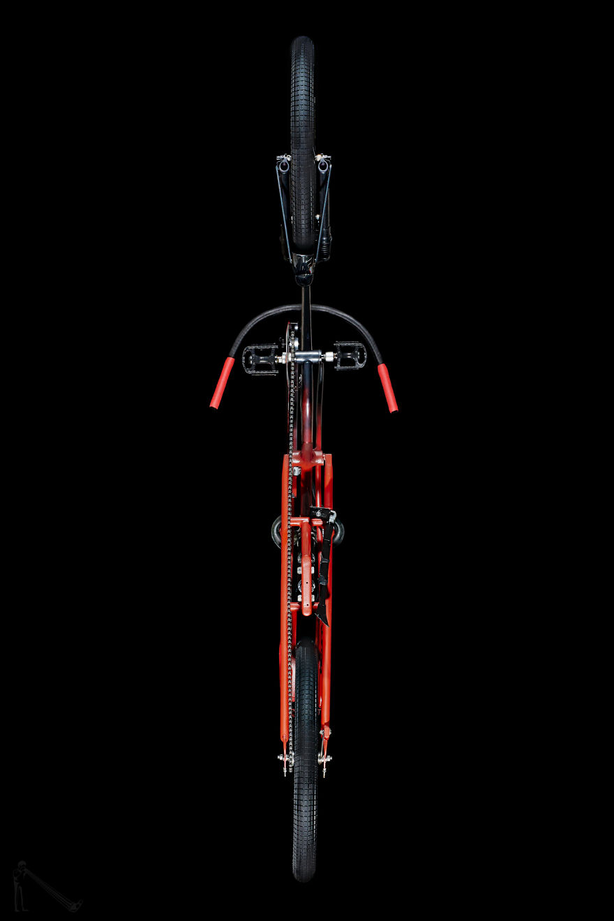 Under-Bikes: I Photograph Bicycles From Underneath