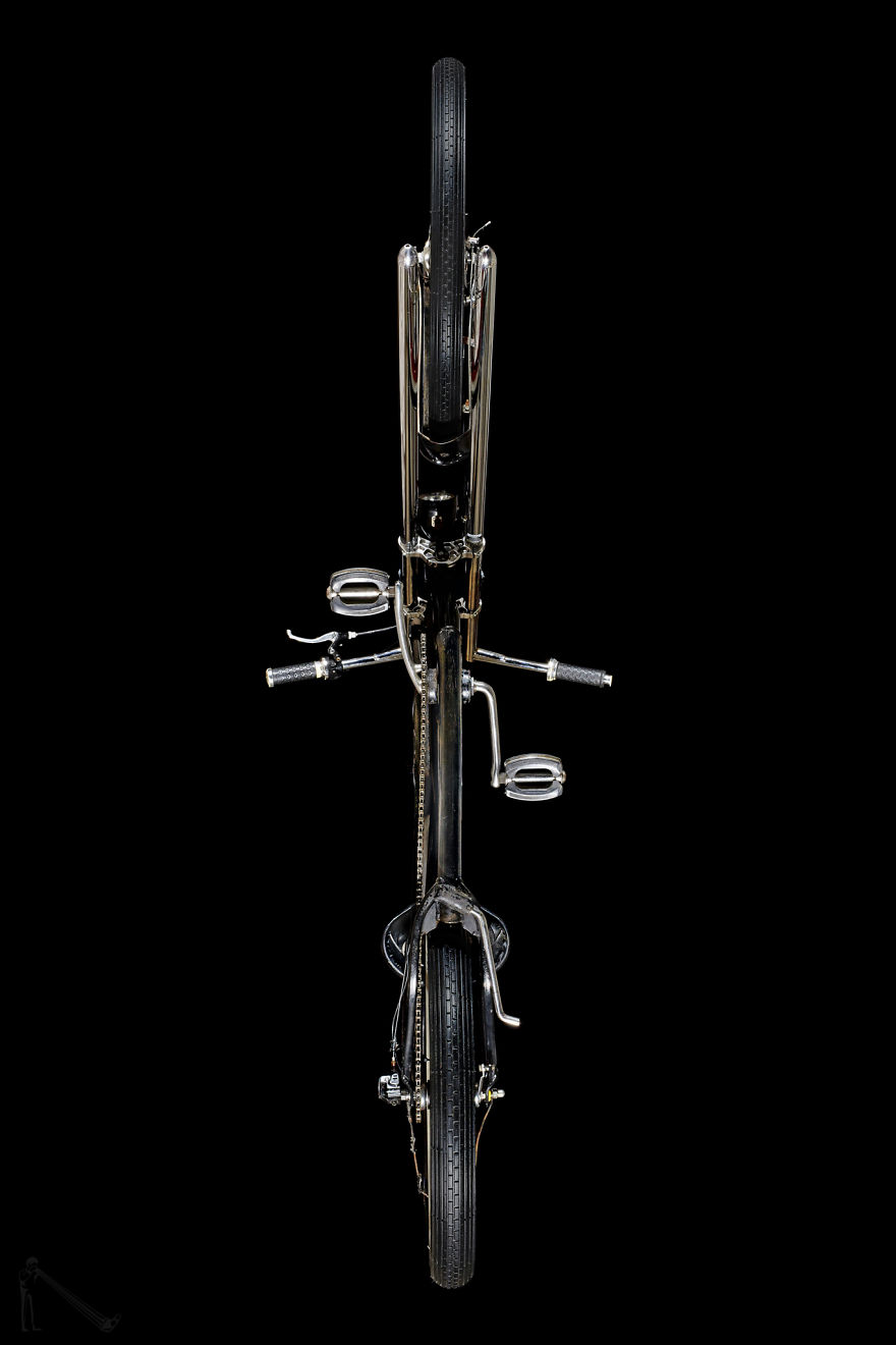 Under-Bikes: I Photograph Bicycles From Underneath