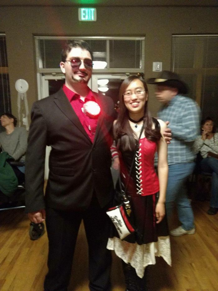 Tony H. As Tony Stark (With A 3d Printed Custom Programmed Led Arc Reactor) And Elegant Rei As Harley Quinn.