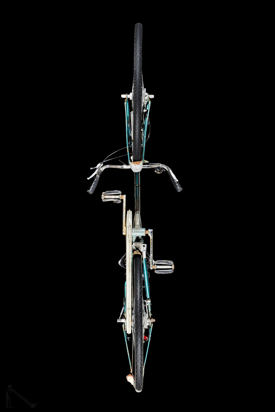 Under-Bikes: I Photograph Bicycles From Underneath