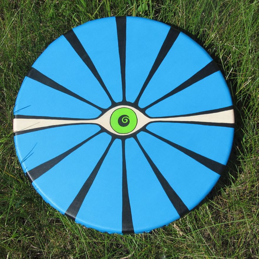 Savage Aesthethics: A Married Couple Recreates Amazingly Beautiful Ritual Siberian Drums