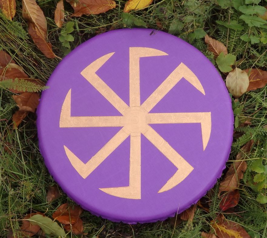 Savage Aesthethics: A Married Couple Recreates Amazingly Beautiful Ritual Siberian Drums