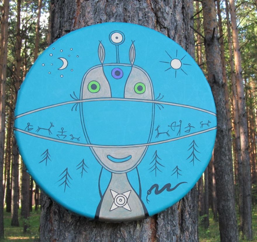 Savage Aesthethics: A Married Couple Recreates Amazingly Beautiful Ritual Siberian Drums