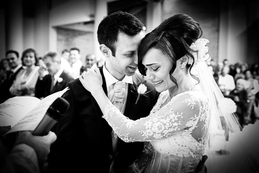 Award Winning Photographs Show The Excitement Of The Bride And Groom On A Great Wedding Day Award Winning Photographs Show The Excitement Of The Bride And Groom On A Great Wedding Day