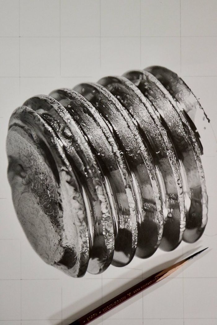 This Japanese Artist's Pencil Drawings Are So Realistic, People Can't Believe They're Not Photographs