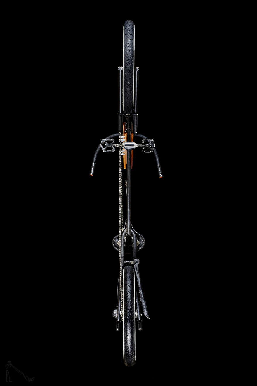 Under-Bikes: I Photograph Bicycles From Underneath