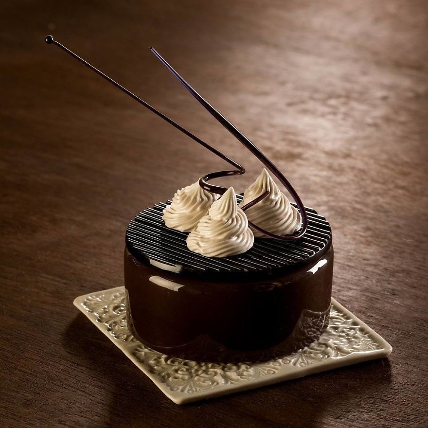 Believe Me, These Wonderful Desserts Are Porcelain Sculptures