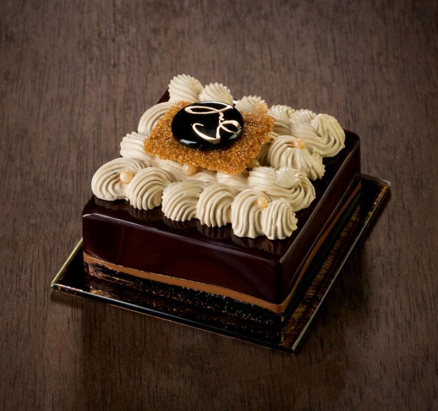 Believe Me, These Wonderful Desserts Are Porcelain Sculptures