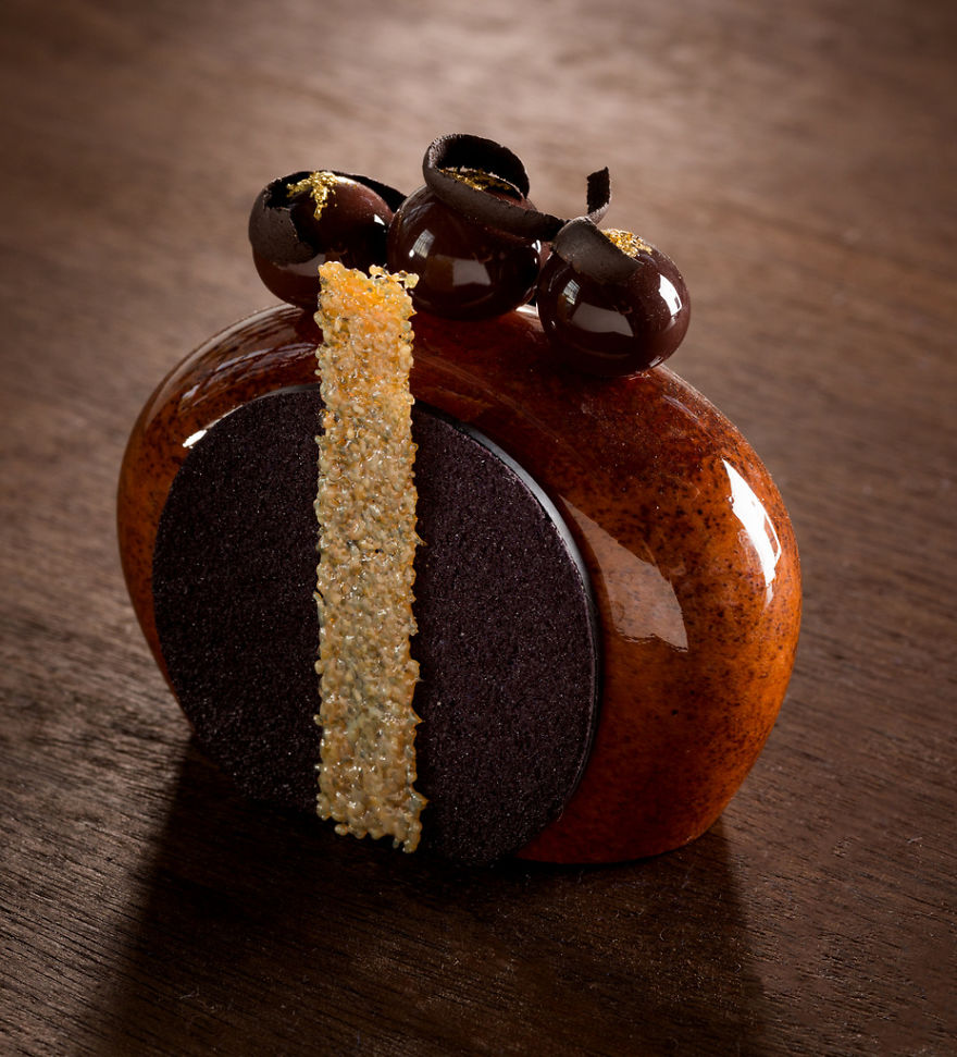 Believe Me, These Wonderful Desserts Are Porcelain Sculptures