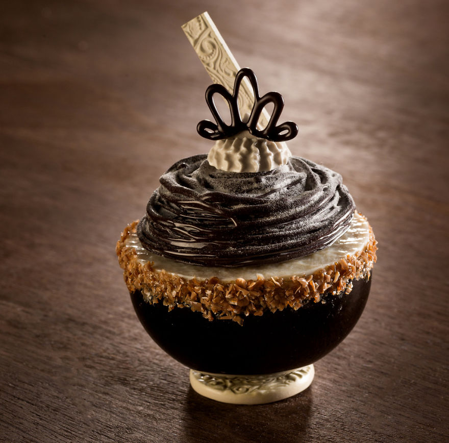 Believe Me, These Wonderful Desserts Are Porcelain Sculptures