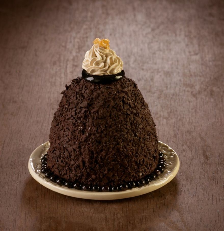 Believe Me, These Wonderful Desserts Are Porcelain Sculptures