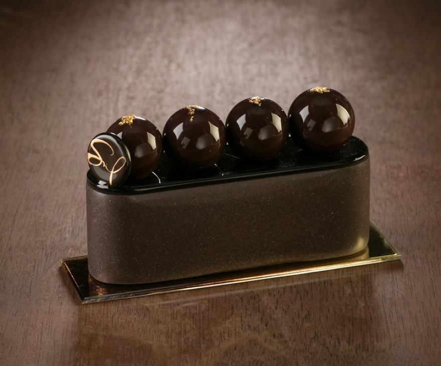 Believe Me, These Wonderful Desserts Are Porcelain Sculptures