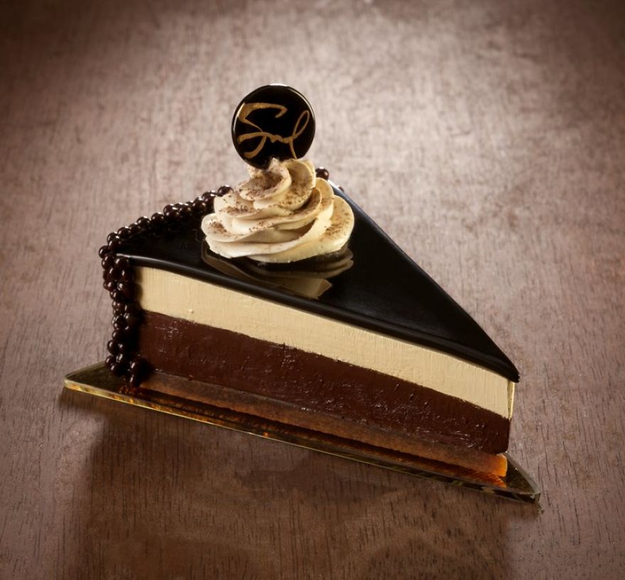 Believe Me, These Wonderful Desserts Are Porcelain Sculptures