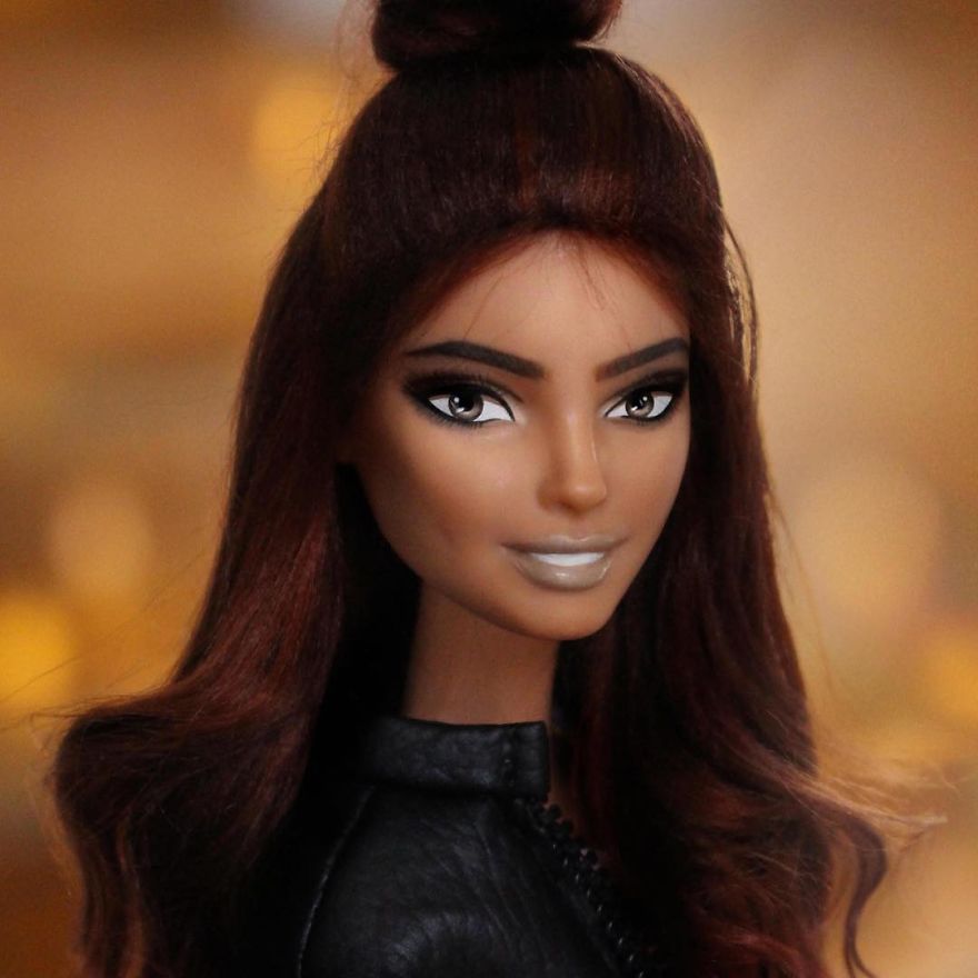 Brazilian Artist Creates Hyper-Realistic Barbie And You Can Have Yours In Any Way You Like Brazilian Artist Creates Hyper-Realistic Barbie And You Can Have Yours In Any Way You Like