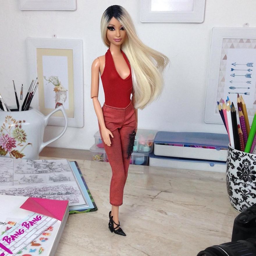 Brazilian Artist Creates Hyper-Realistic Barbie And You Can Have Yours In Any Way You Like Brazilian Artist Creates Hyper-Realistic Barbie And You Can Have Yours In Any Way You Like